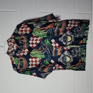 Burma Bibas 100% silk That's short sleeve button down shirt.